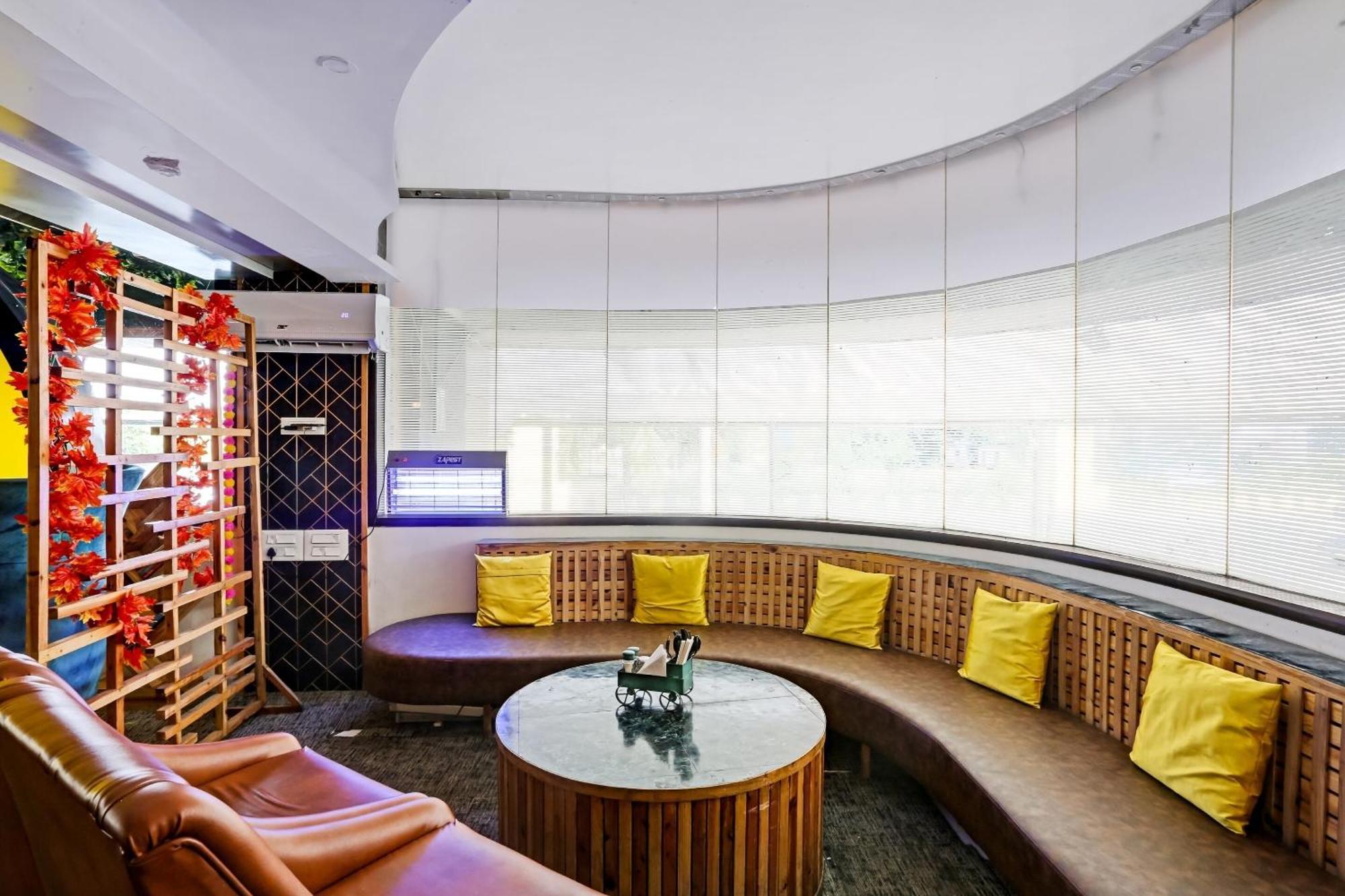 Oyo Salt House Hotel Mumbai Exterior foto
