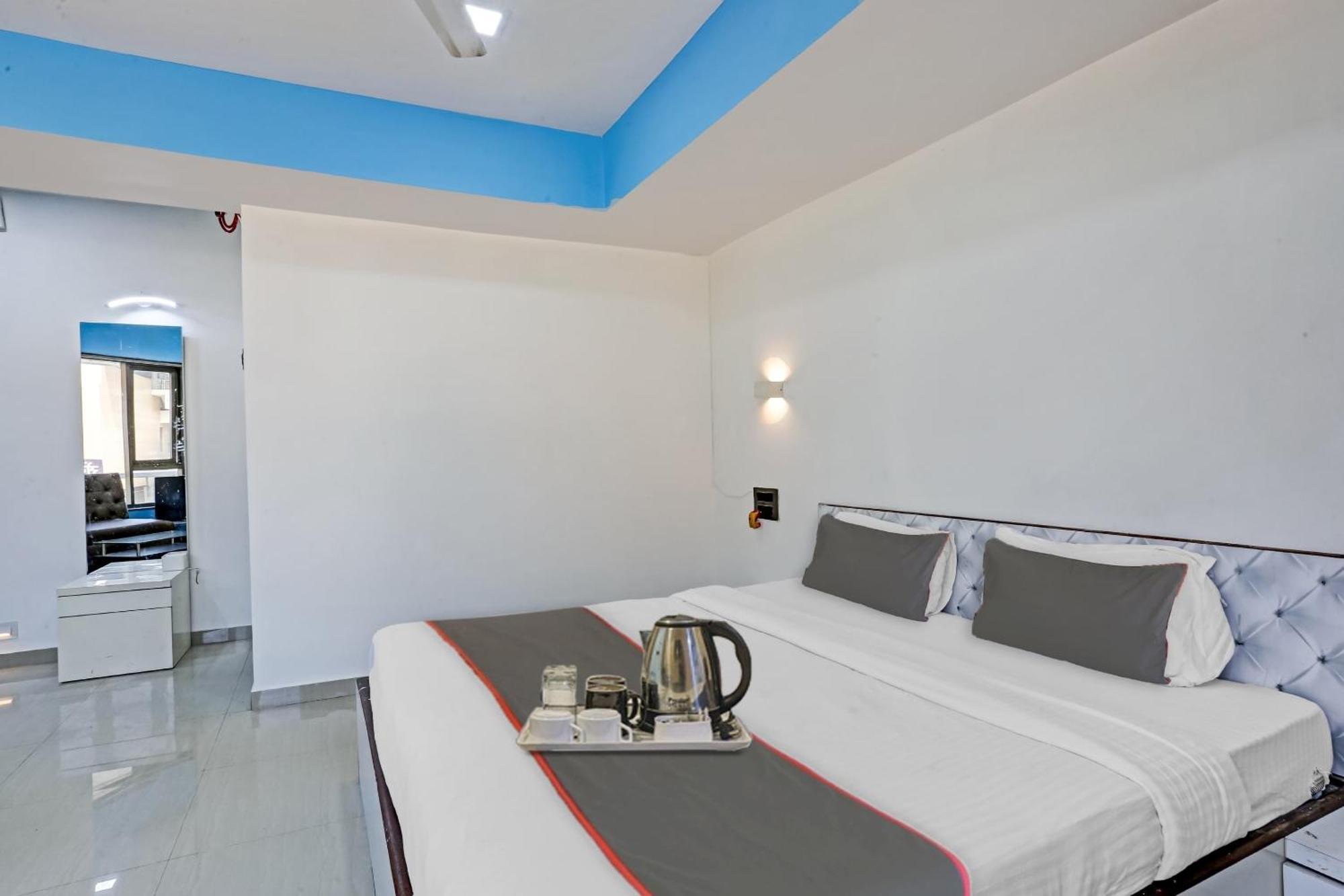 Oyo Salt House Hotel Mumbai Exterior foto