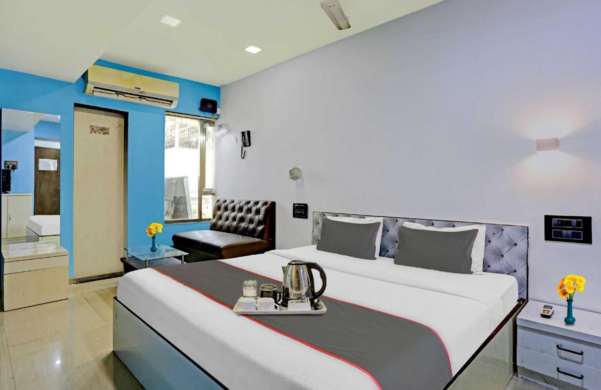 Oyo Salt House Hotel Mumbai Exterior foto