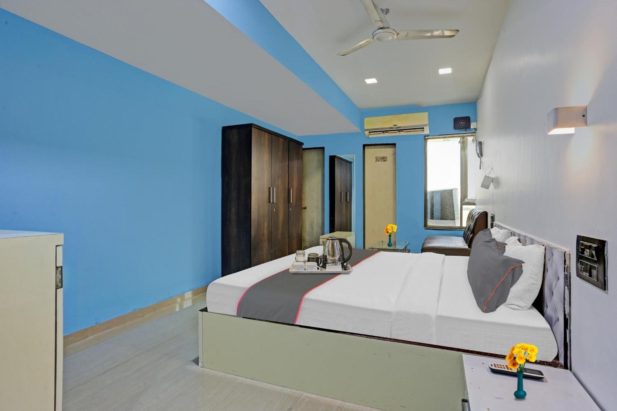 Oyo Salt House Hotel Mumbai Exterior foto
